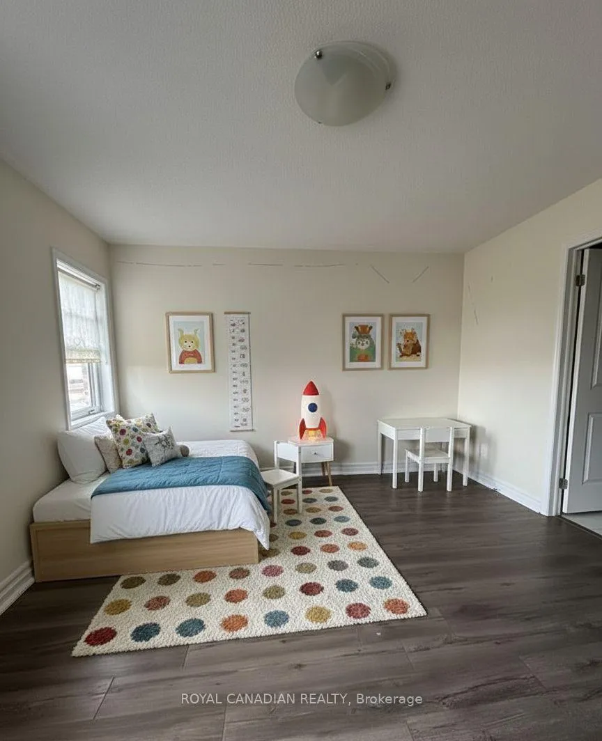Photo 7 of Unit Upper, 124 Tysonville Circle, Brampton, Northwest Brampton — HOMEH