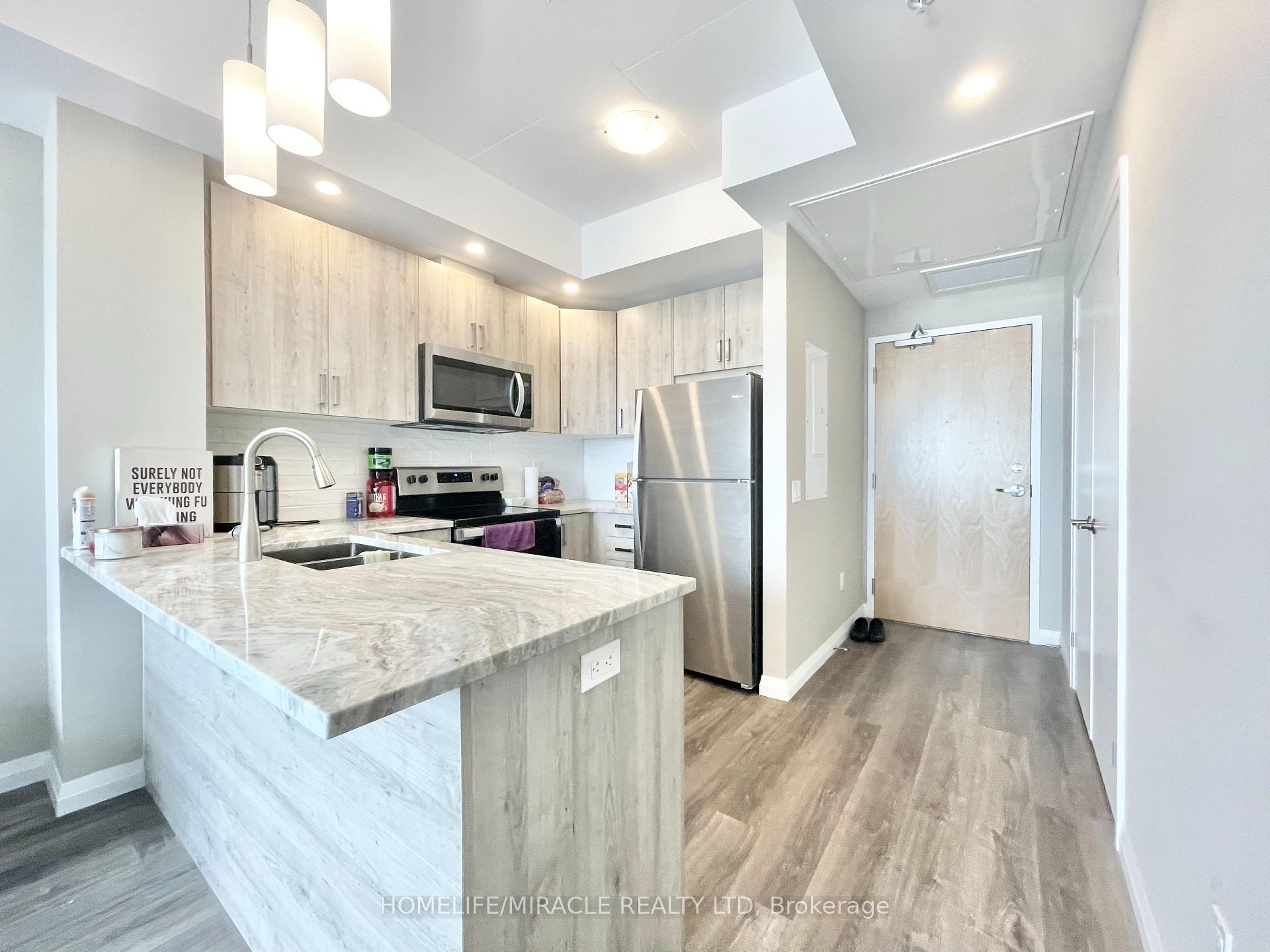 Front of Unit 1403, 60 Charles Street W