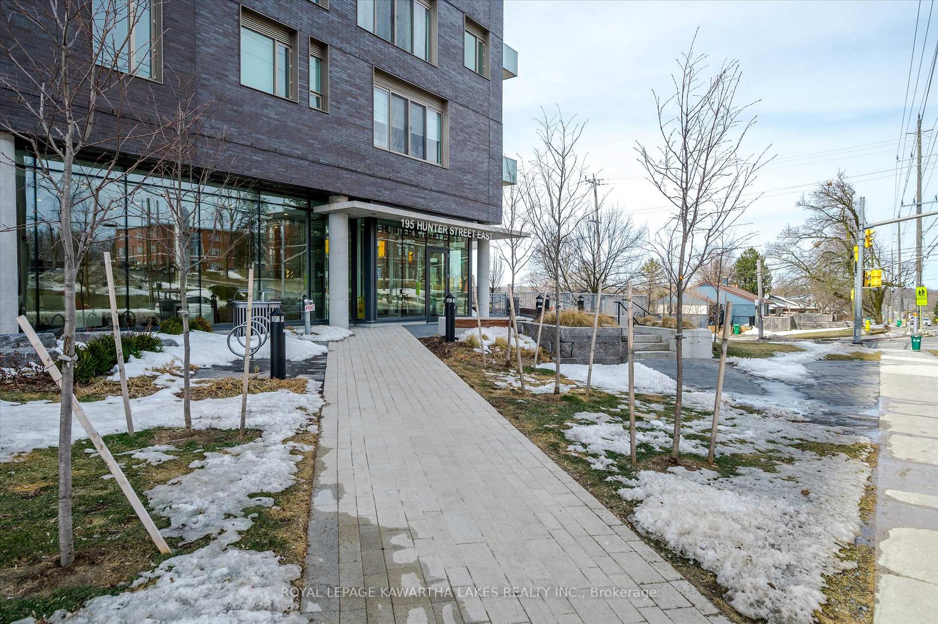 Photo 1 of Unit 404, 195 Hunter Street E, Peterborough, Ashburnham Ward 4 — HOMEH
