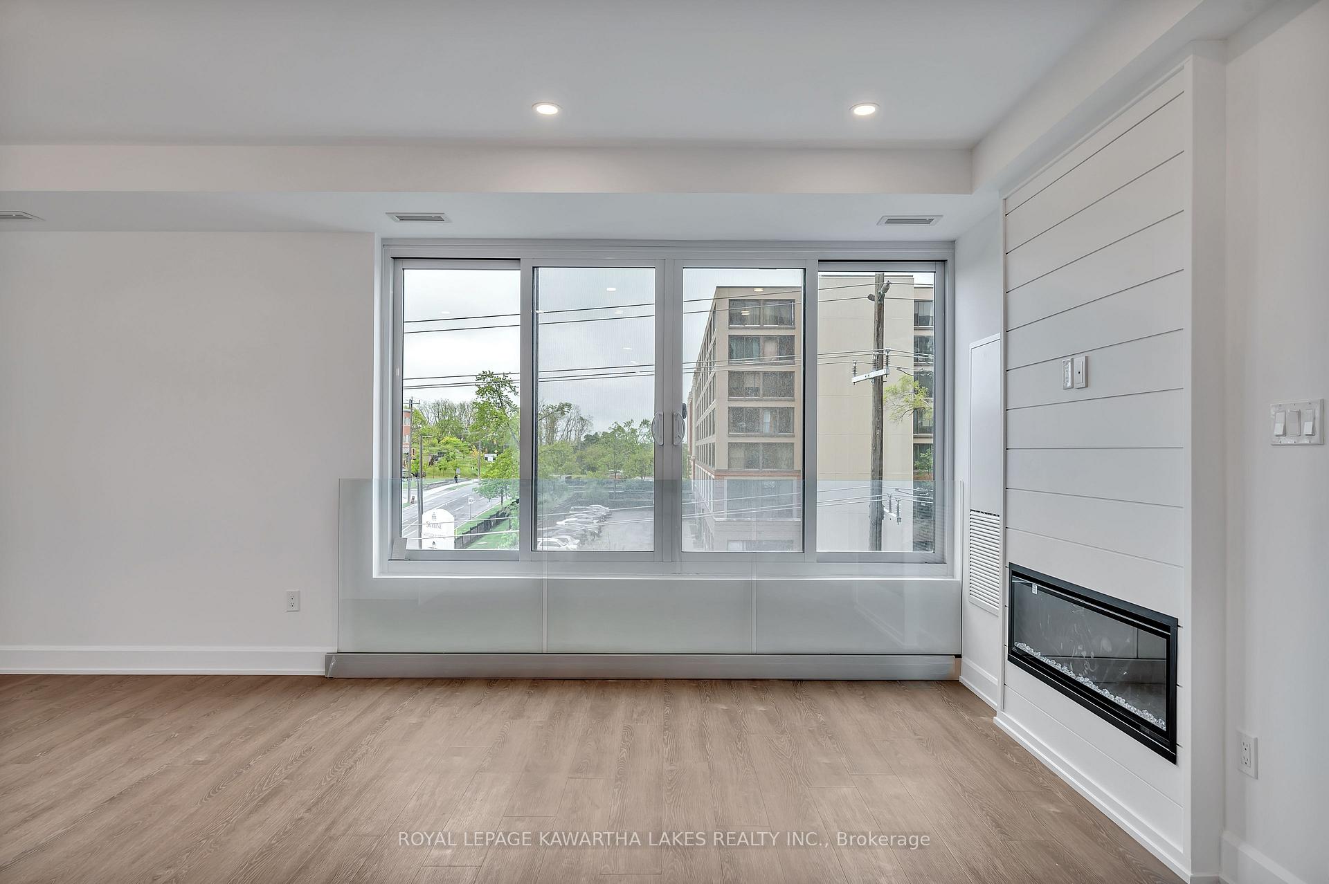 Photo 10 of Unit 404, 195 Hunter Street E, Peterborough, Ashburnham Ward 4 — HOMEH