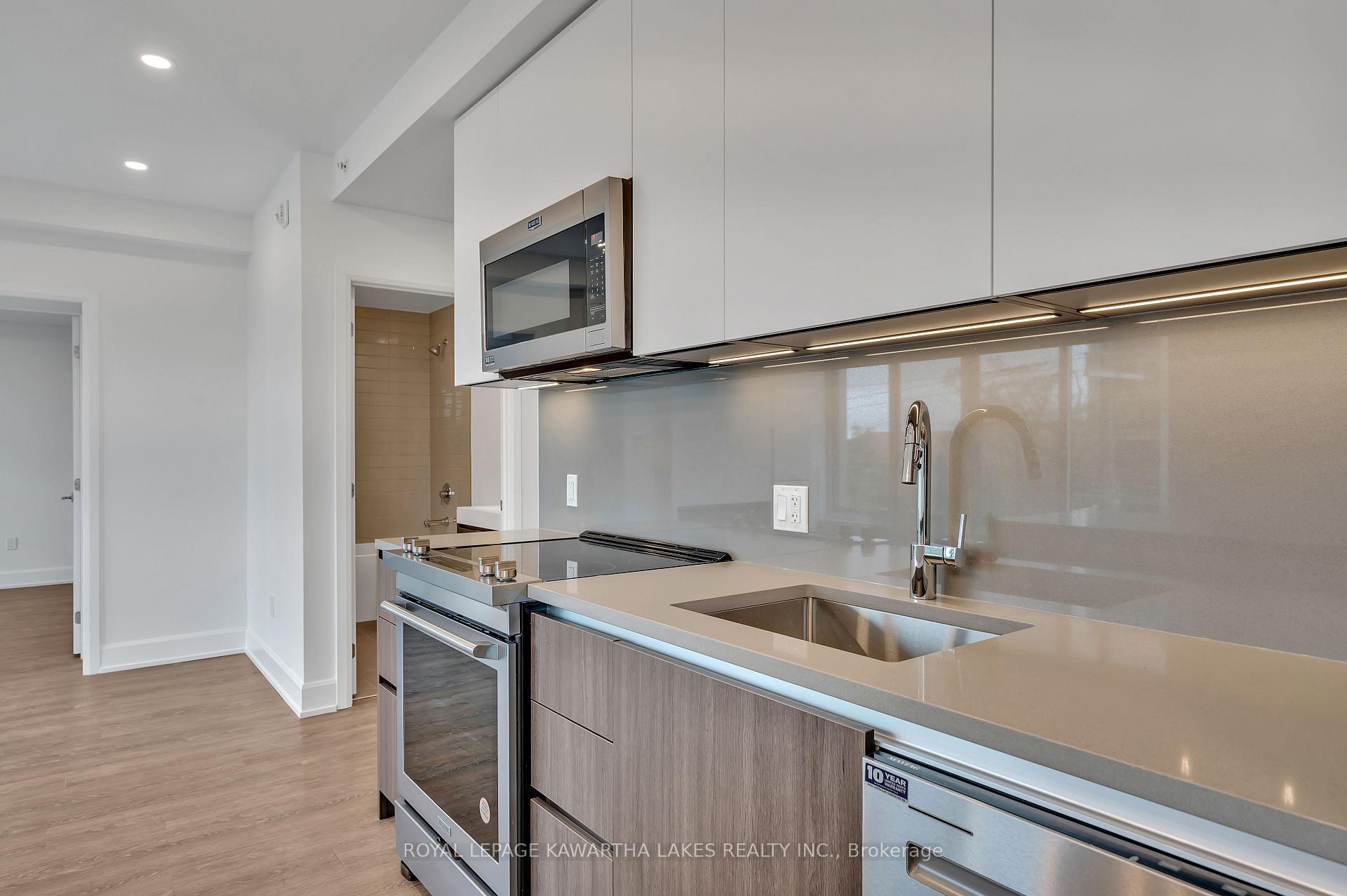 Photo 5 of Unit 404, 195 Hunter Street E, Peterborough, Ashburnham Ward 4 — HOMEH