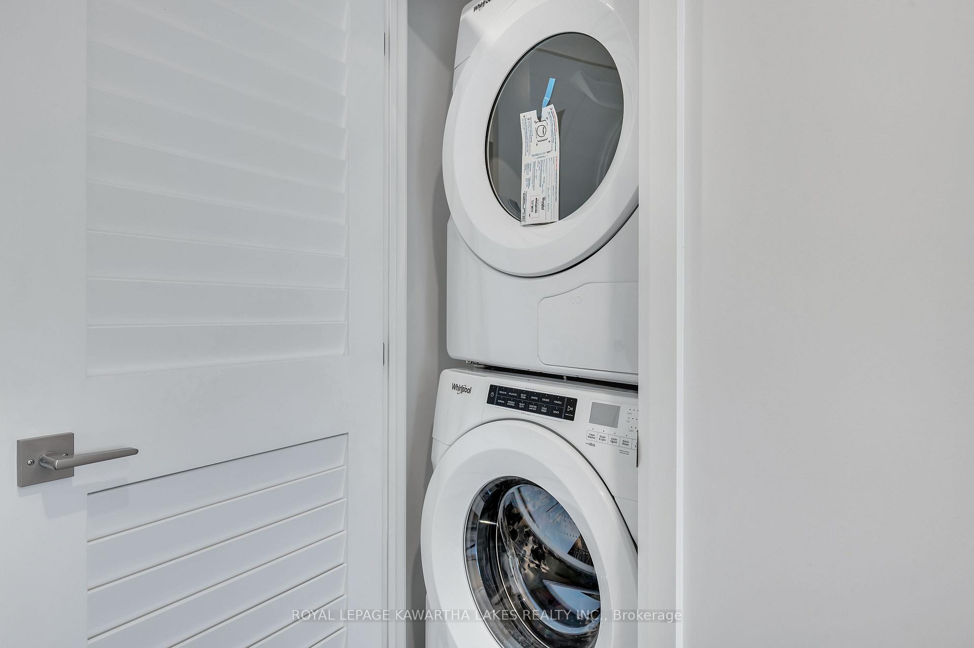 Photo 8 of Unit 404, 195 Hunter Street E, Peterborough, Ashburnham Ward 4 — HOMEH
