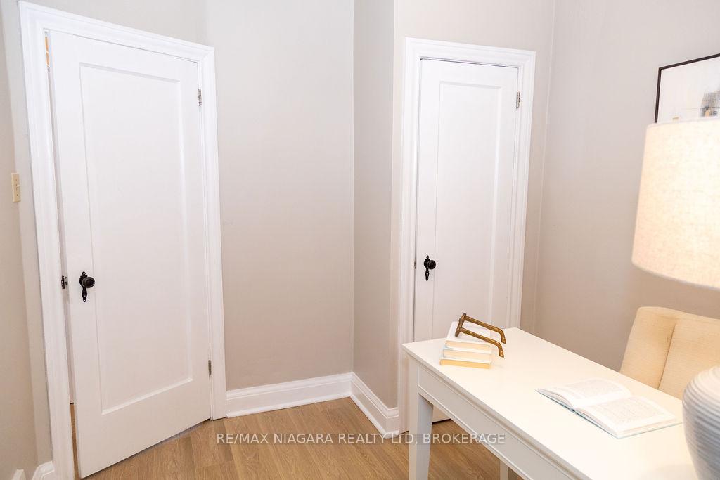 Photo 13 of 18 Welland Vale Road, St. Catharines, Downtown — HOMEH