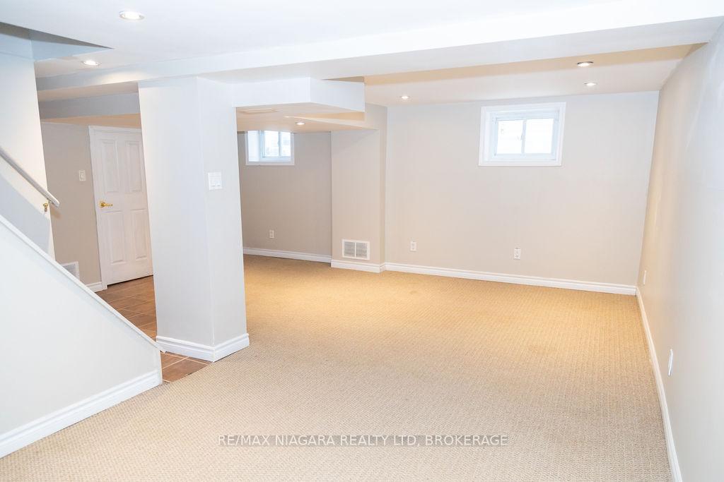 Photo 16 of 18 Welland Vale Road, St. Catharines, Downtown — HOMEH