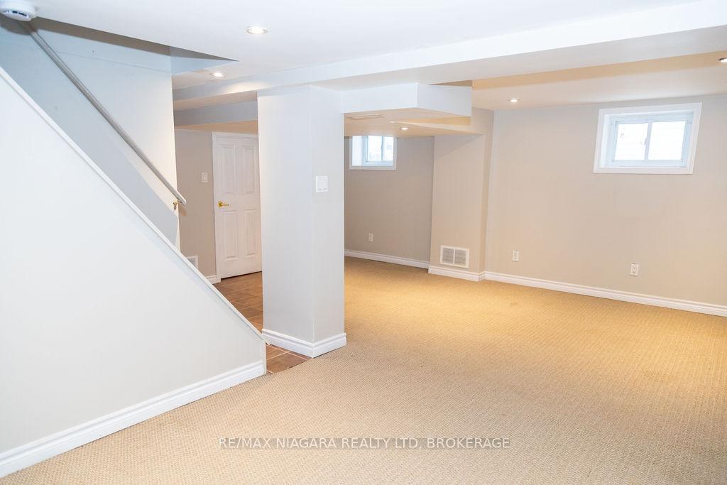Photo 9 of 18 Welland Vale Road, St. Catharines, Downtown — HOMEH