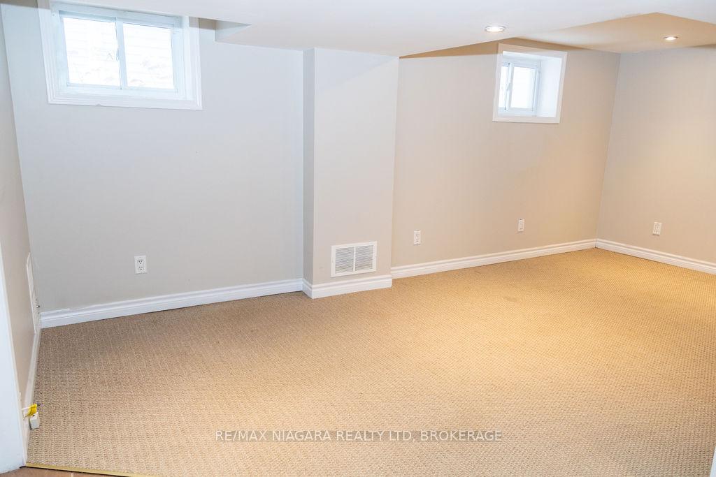 Photo 15 of 18 Welland Vale Road, St. Catharines, Downtown — HOMEH