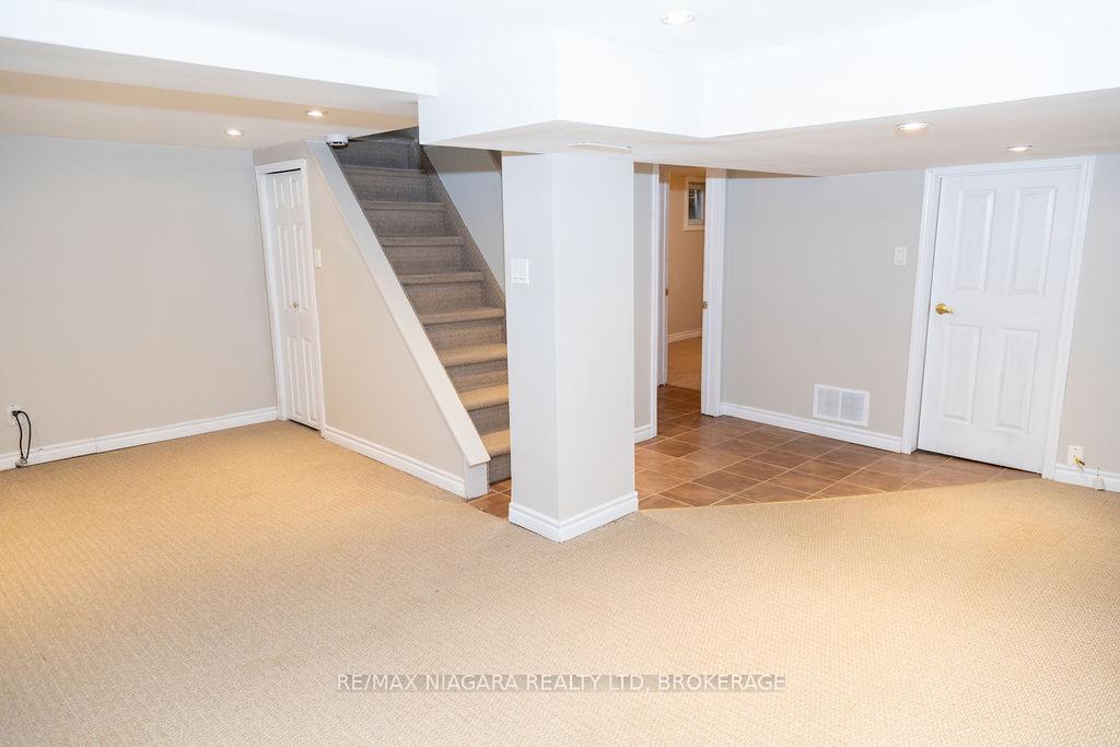 Photo 24 of 18 Welland Vale Road, St. Catharines, Downtown — HOMEH