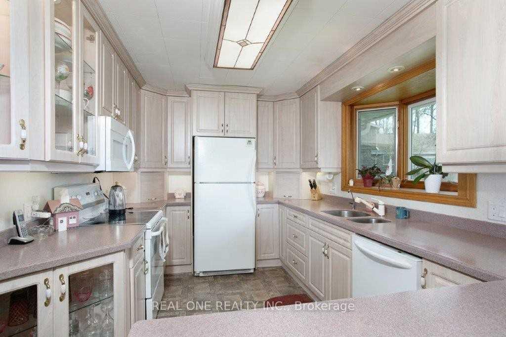 Photo 15 of 3 Lambrook Drive, Georgina, Virginia — HOMEH