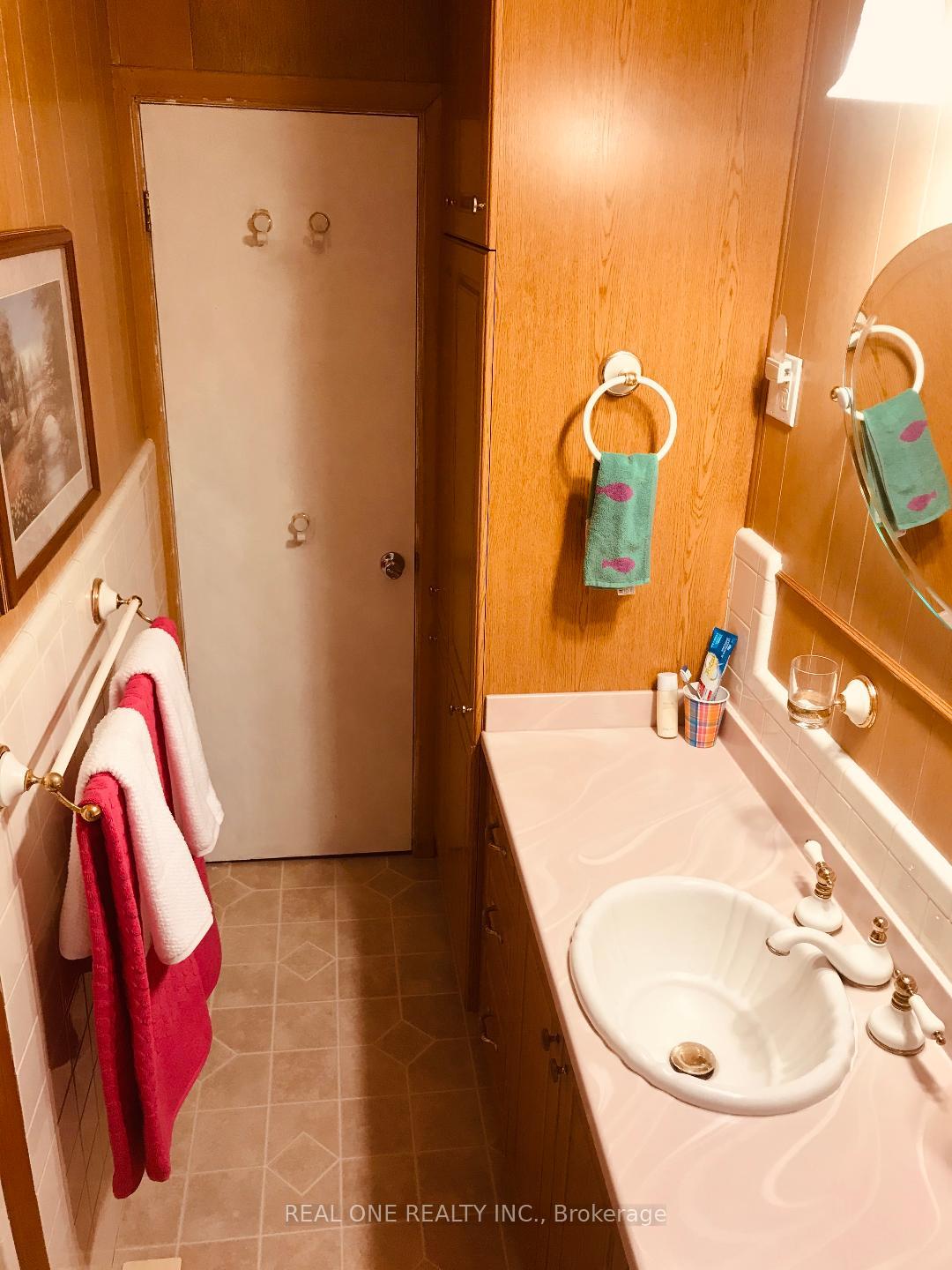 Photo 23 of 3 Lambrook Drive, Georgina, Virginia — HOMEH