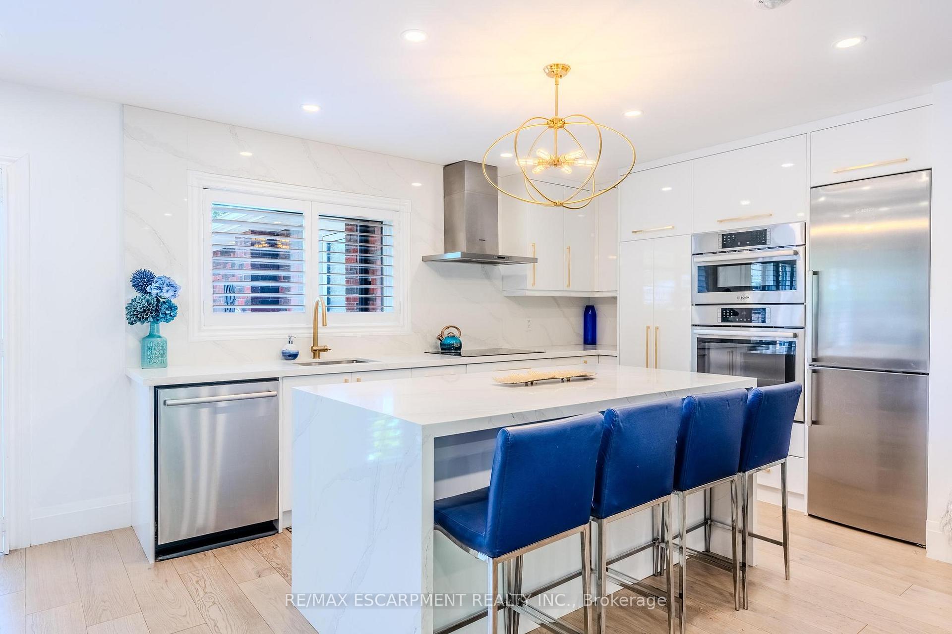 Photo 4 of 23 West Hampton Road, St. Catharines, Glendale/Glenridge — HOMEH