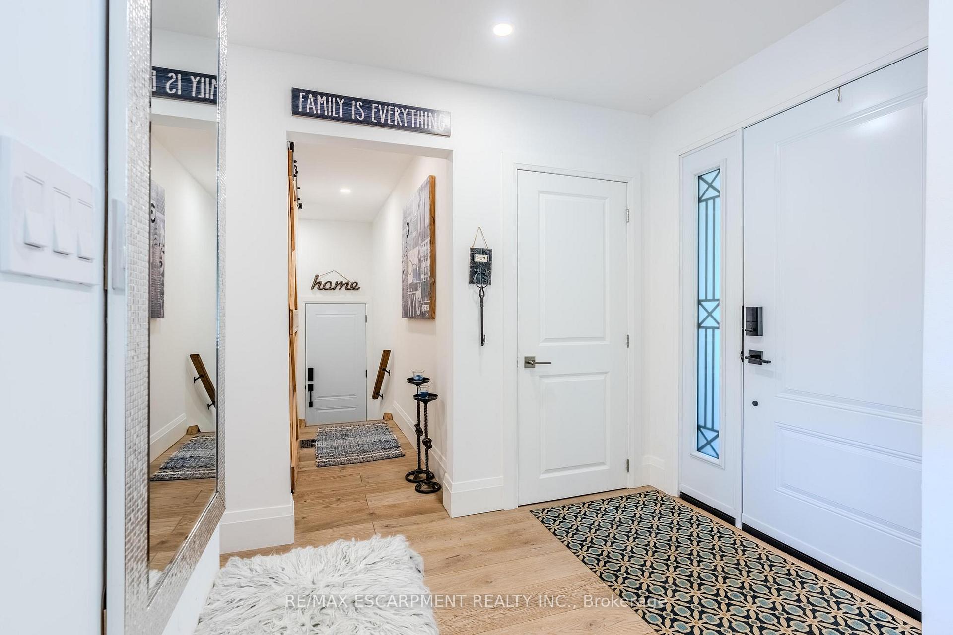 Photo 9 of 23 West Hampton Road, St. Catharines, Glendale/Glenridge — HOMEH