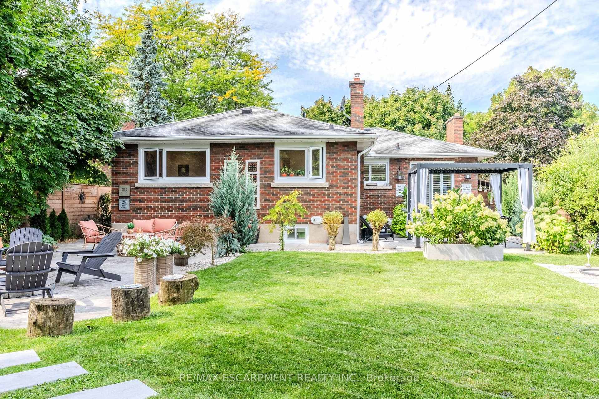 Photo 49 of 23 West Hampton Road, St. Catharines, Glendale/Glenridge — HOMEH