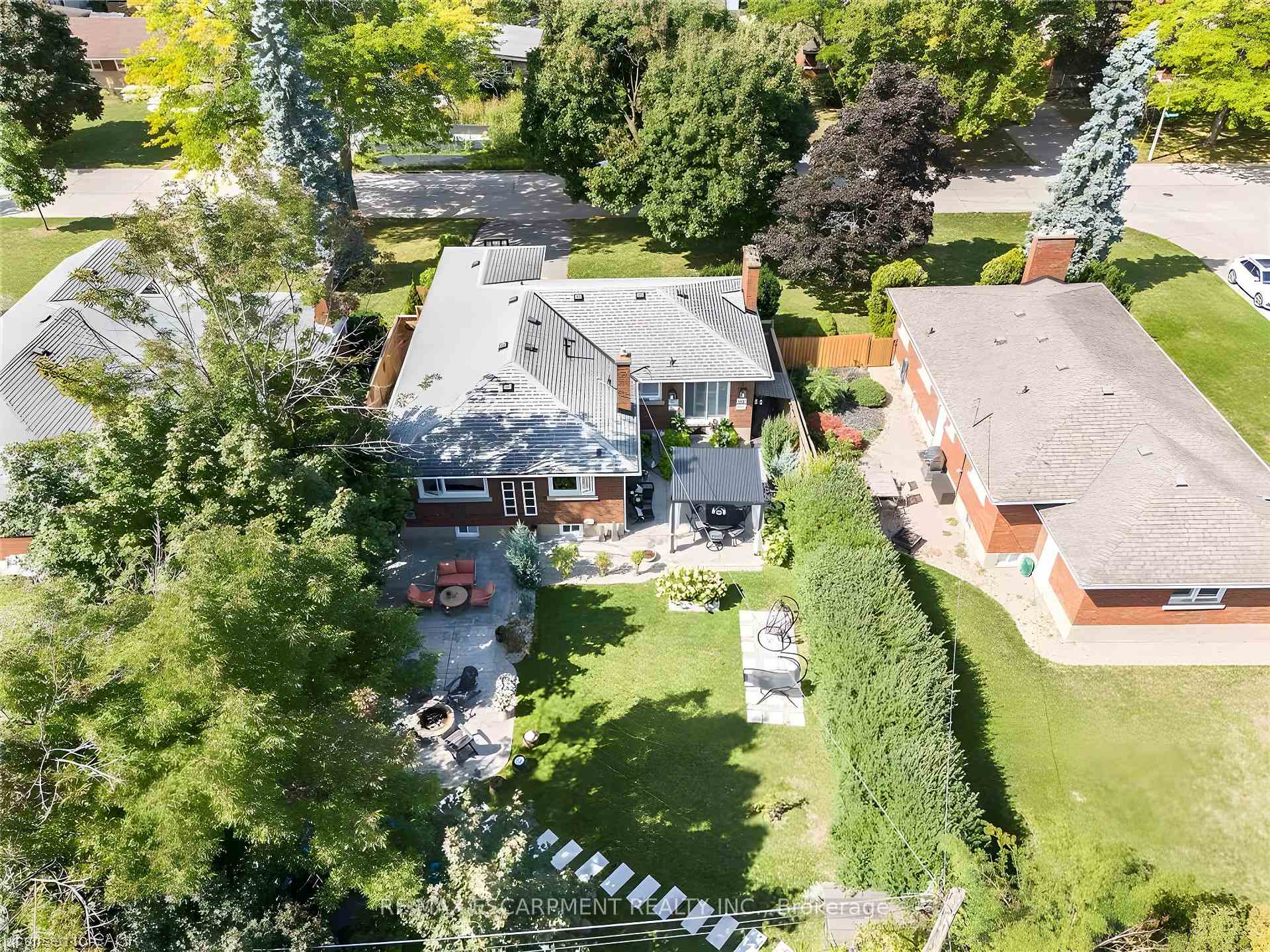 Photo 35 of 23 West Hampton Road, St. Catharines, Glendale/Glenridge — HOMEH