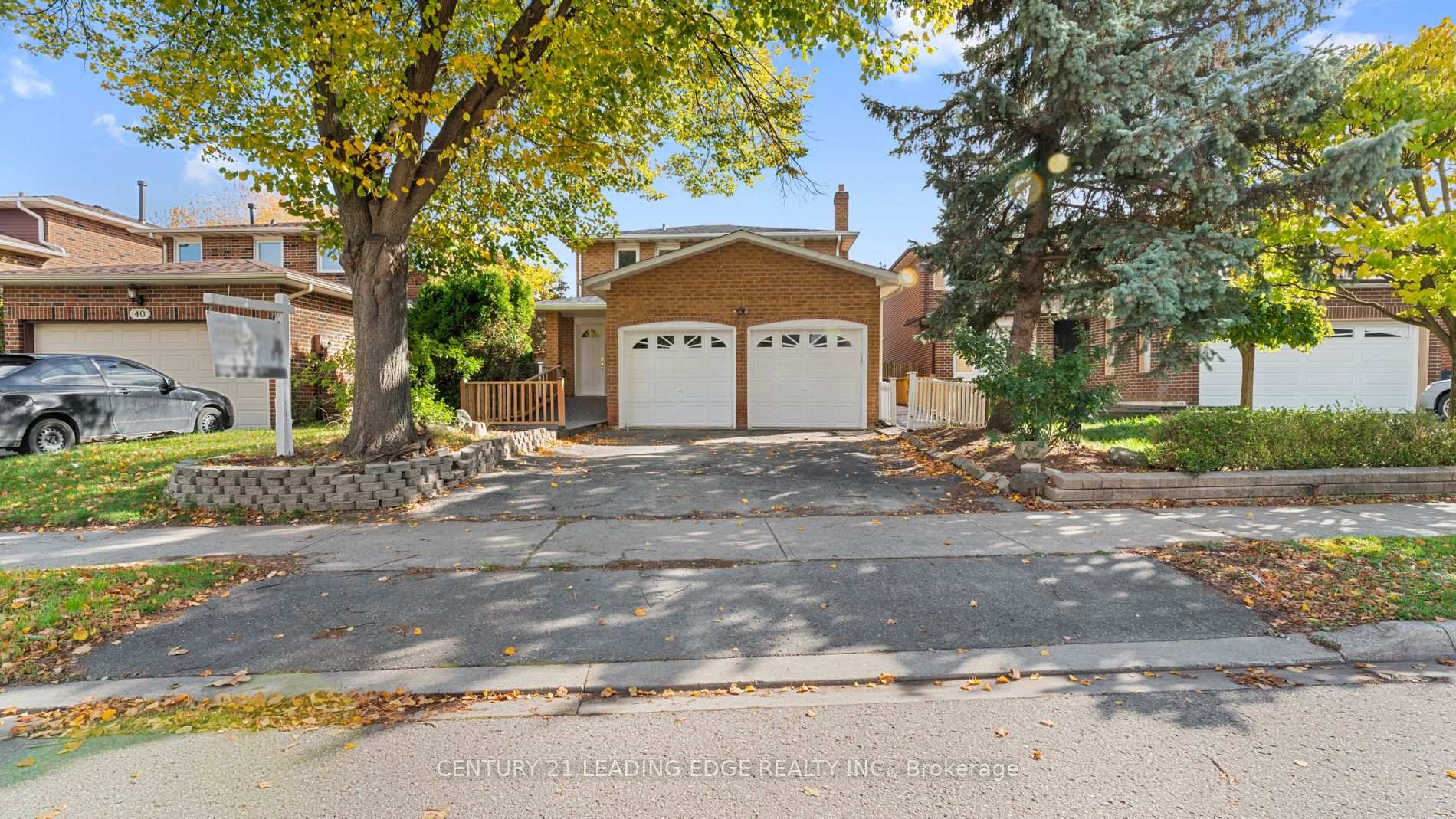 Front of 42 Tanager Square