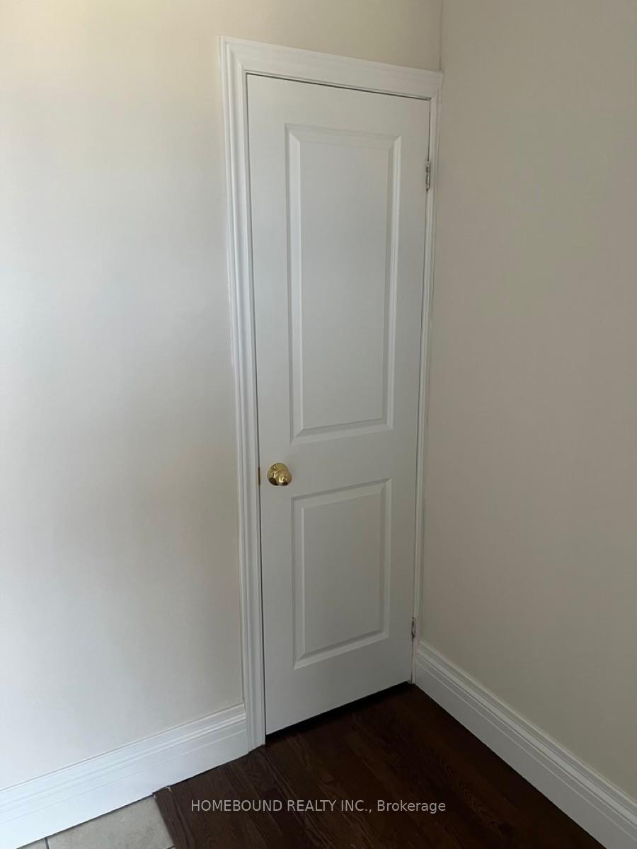 Photo 2 of Unit 507, 1 Cordoba Drive, Vaughan, Lakeview Estates — HOMEH