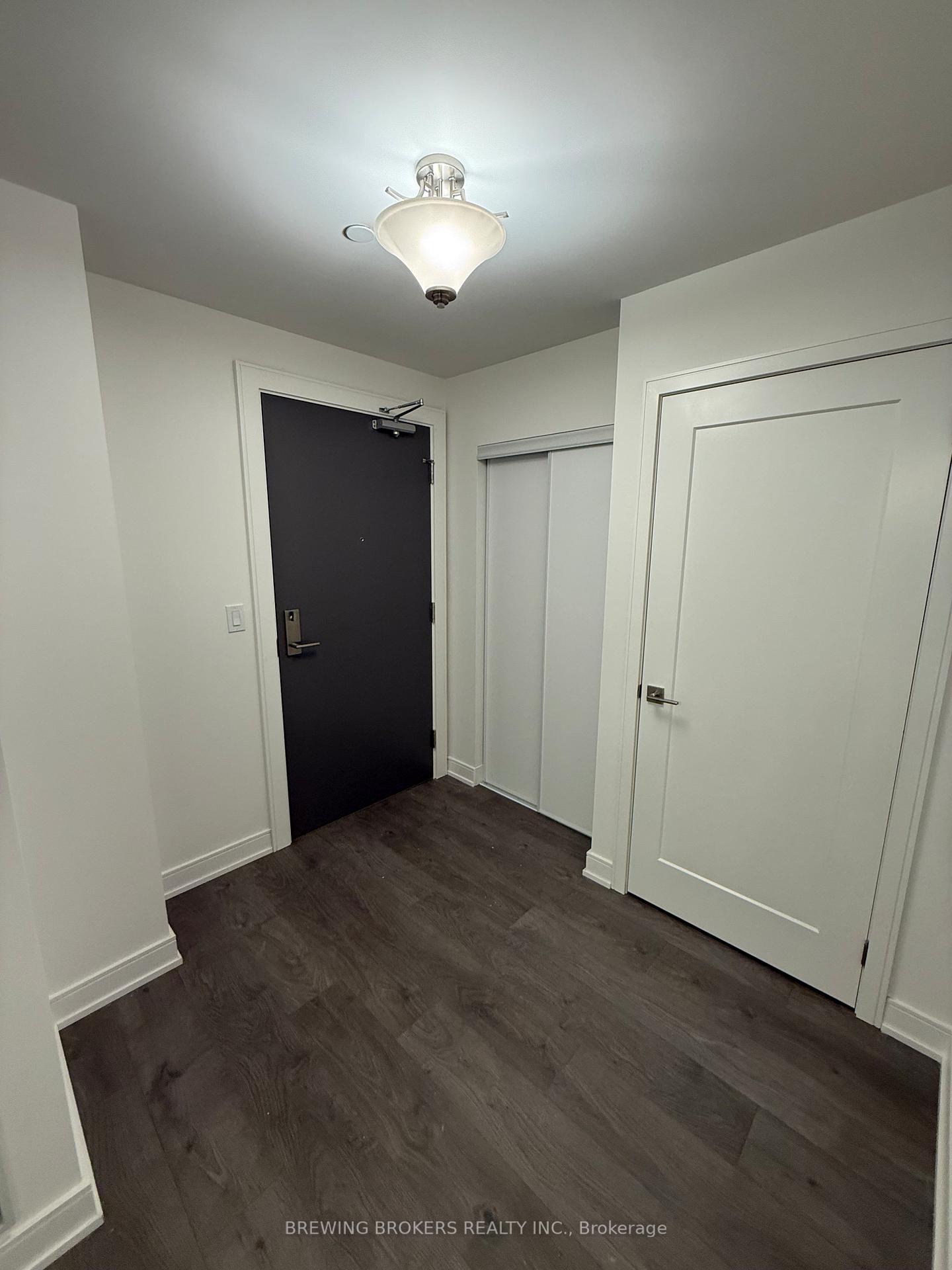 Photo 9 of Unit B710, 715 Davis Drive, Newmarket, Huron Heights-Leslie Valley — HOMEH