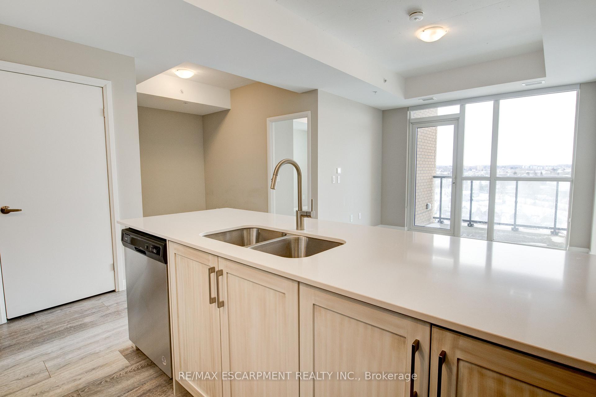 Photo 4 of Unit 1007, 108 Garment Street, Waterloo — HOMEH