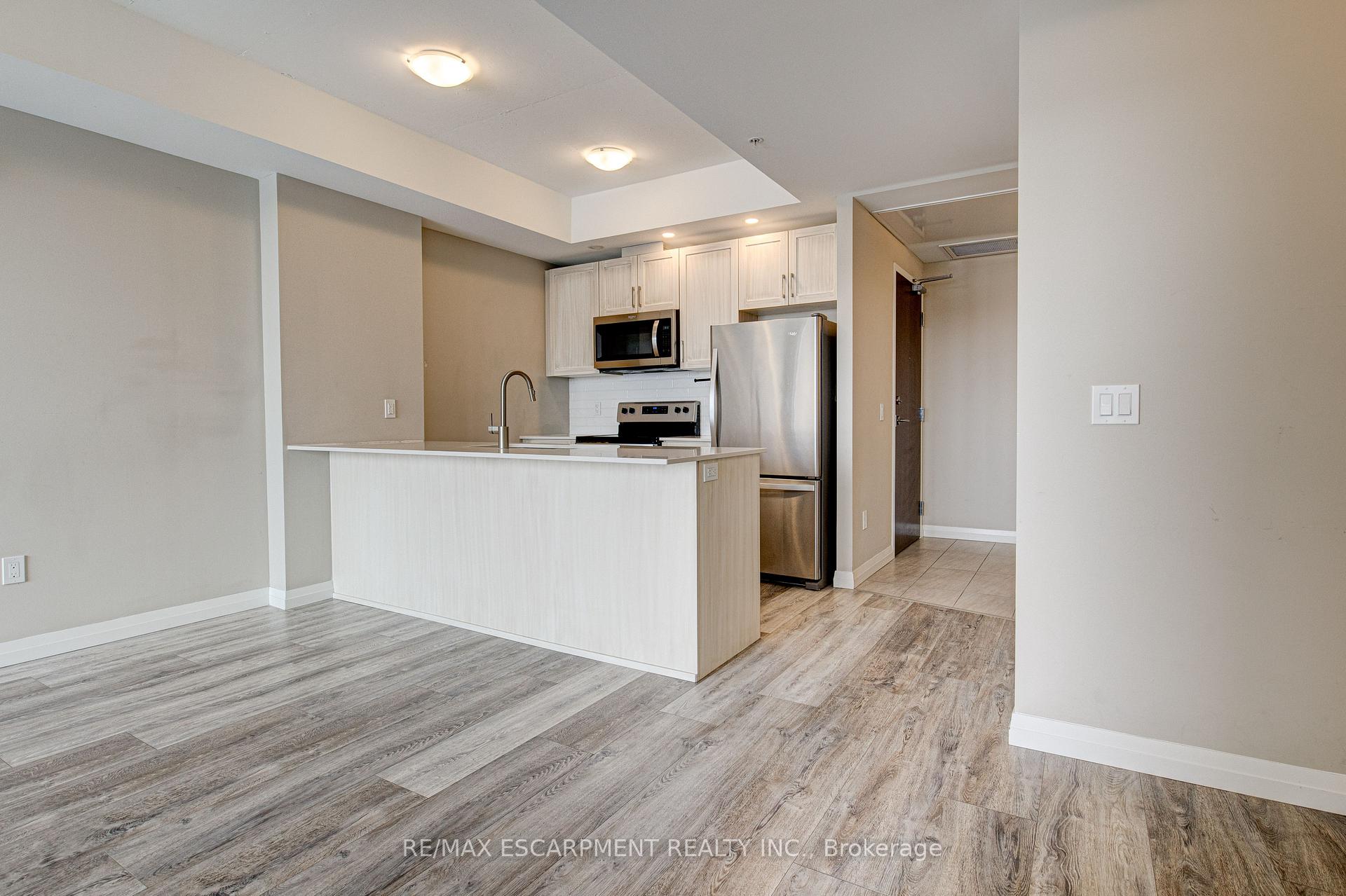 Photo 9 of Unit 1007, 108 Garment Street, Waterloo — HOMEH