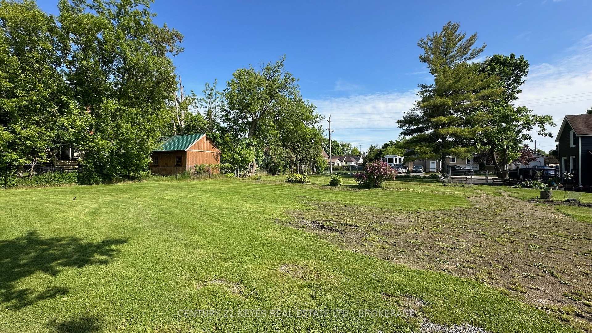Photo 8 of 376 Second Street, Gananoque — HOMEH