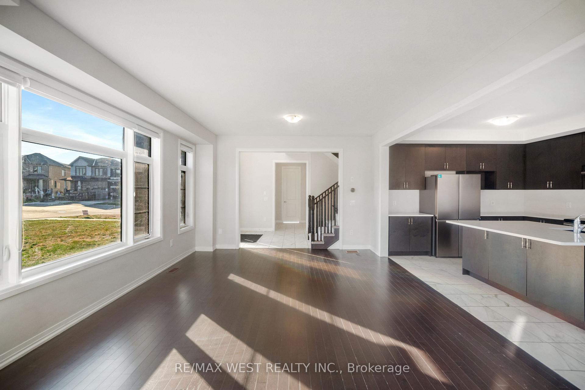 Photo 17 of 297 Bismark Drive, Cambridge — HOMEH