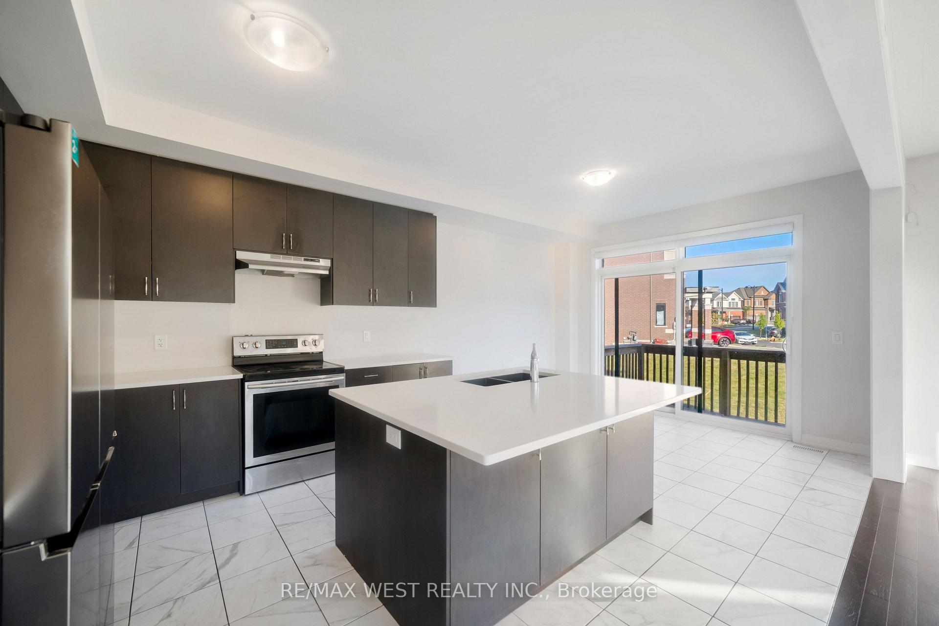 Photo 9 of 297 Bismark Drive, Cambridge — HOMEH