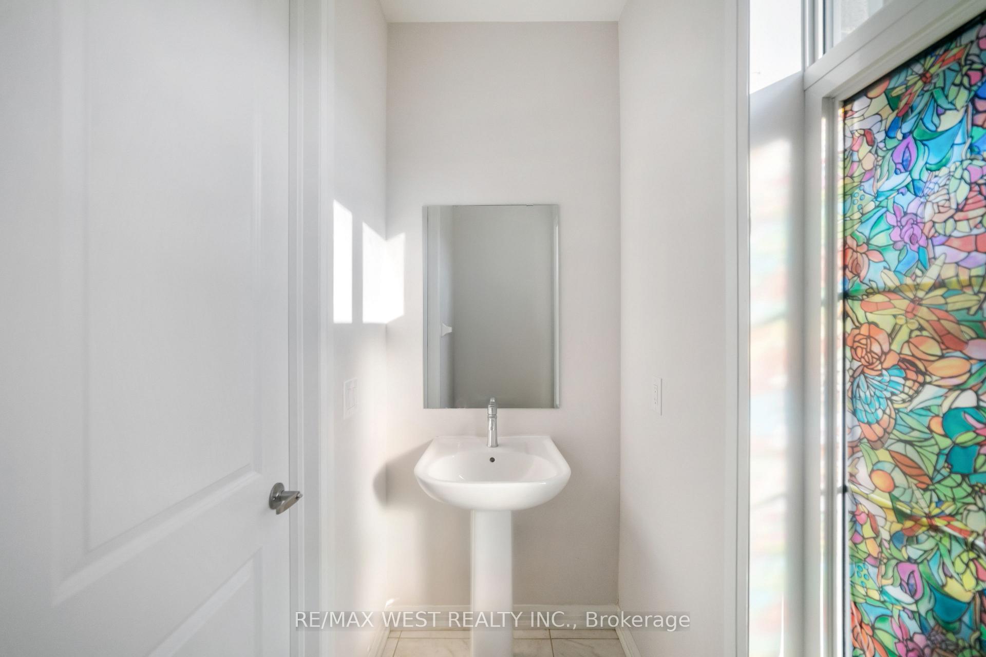 Photo 14 of 297 Bismark Drive, Cambridge — HOMEH