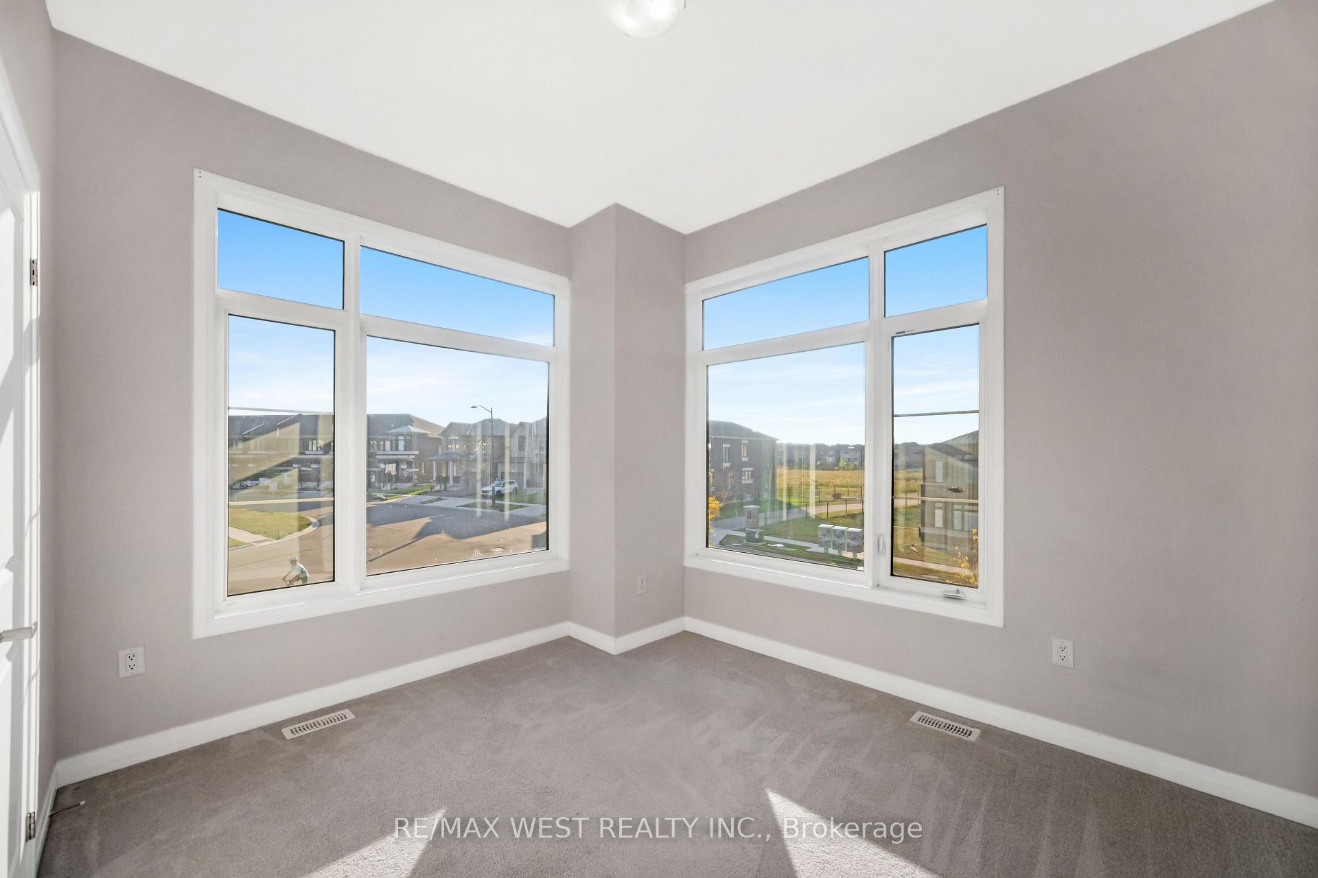 Photo 27 of 297 Bismark Drive, Cambridge — HOMEH