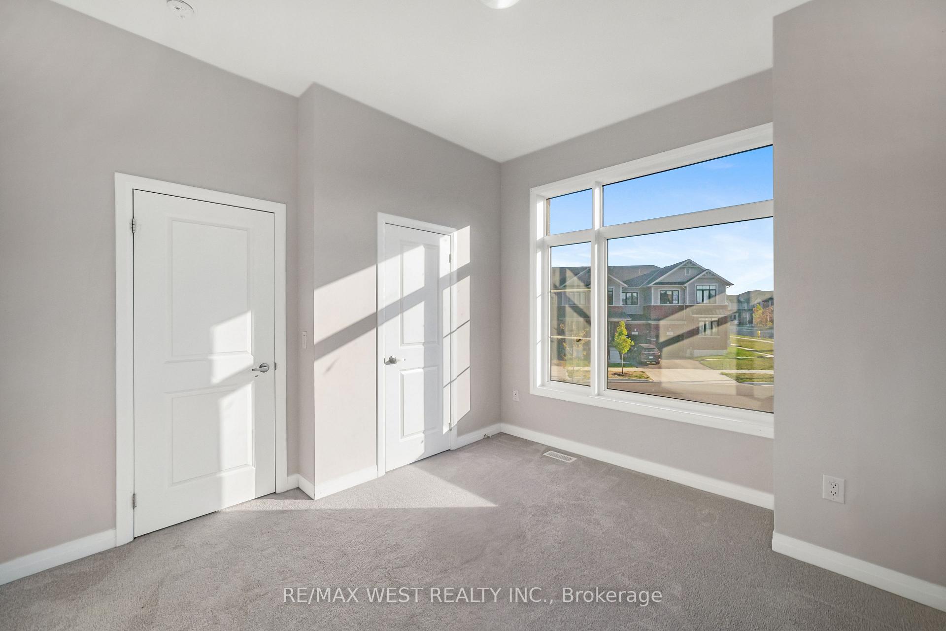Photo 24 of 297 Bismark Drive, Cambridge — HOMEH