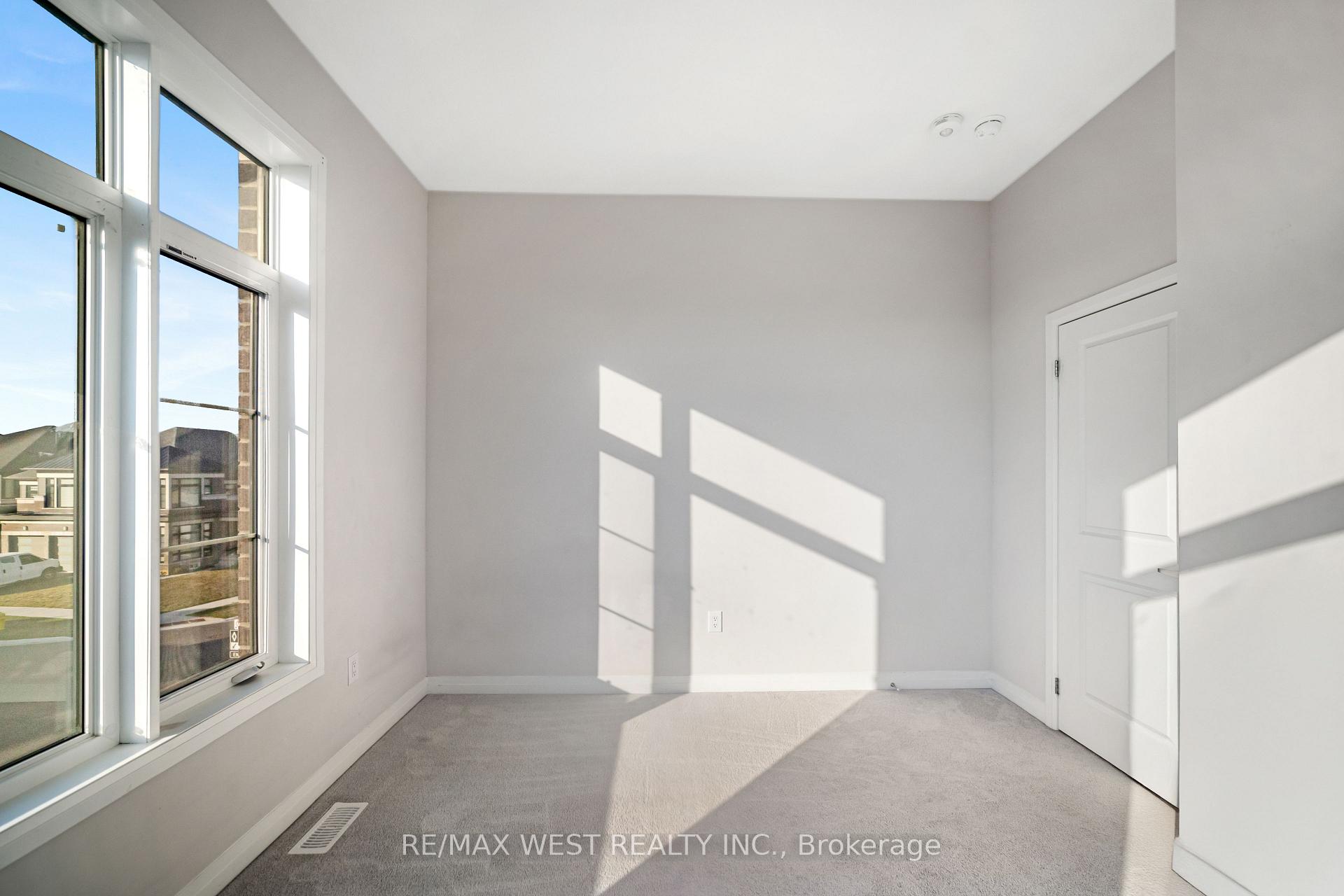 Photo 45 of 297 Bismark Drive, Cambridge — HOMEH