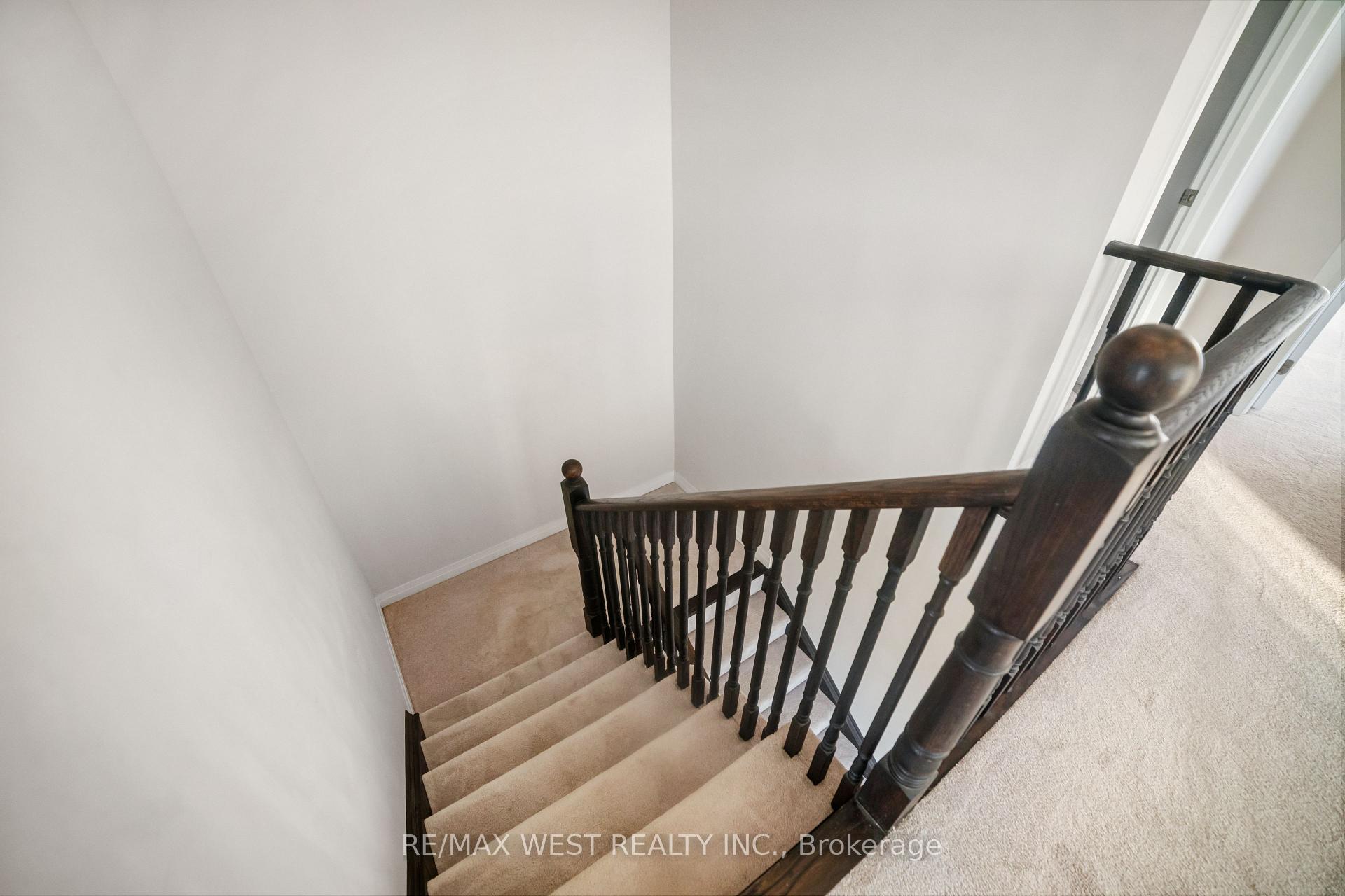 Photo 49 of 297 Bismark Drive, Cambridge — HOMEH