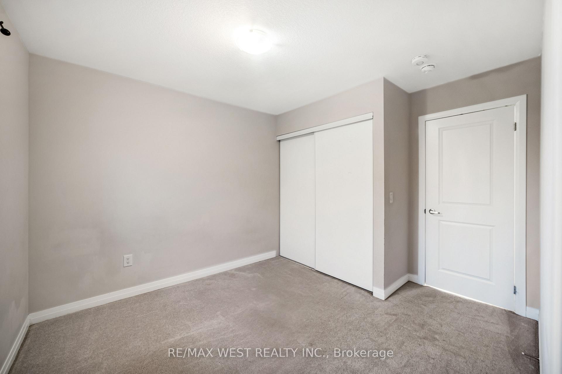 Photo 42 of 297 Bismark Drive, Cambridge — HOMEH