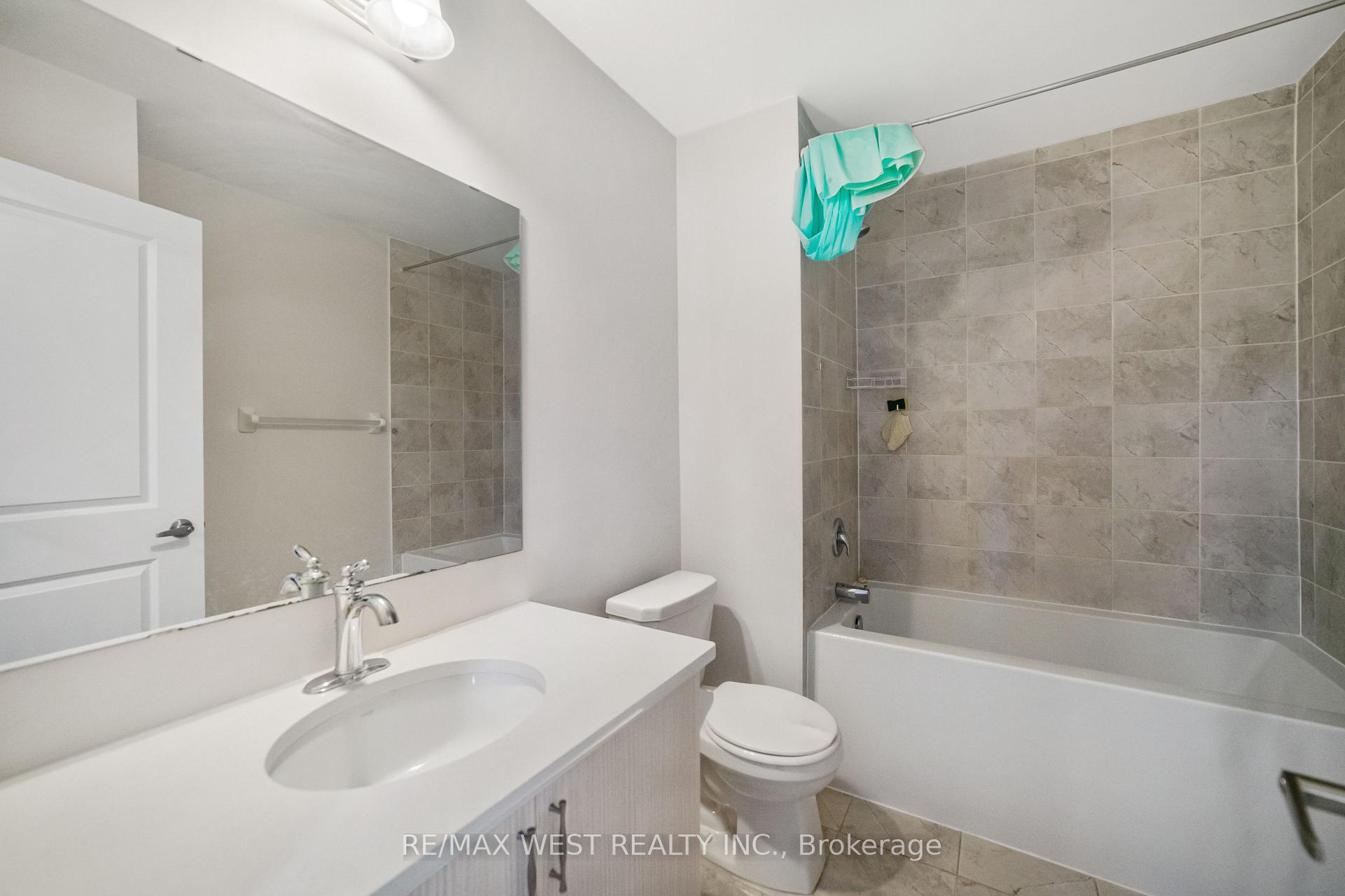 Photo 22 of 297 Bismark Drive, Cambridge — HOMEH