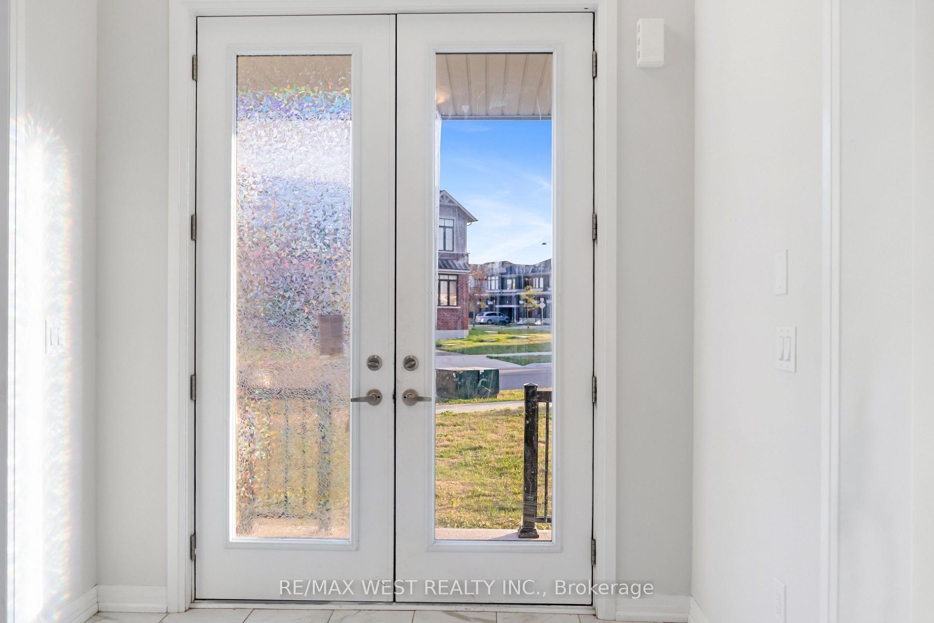 Photo 41 of 297 Bismark Drive, Cambridge — HOMEH