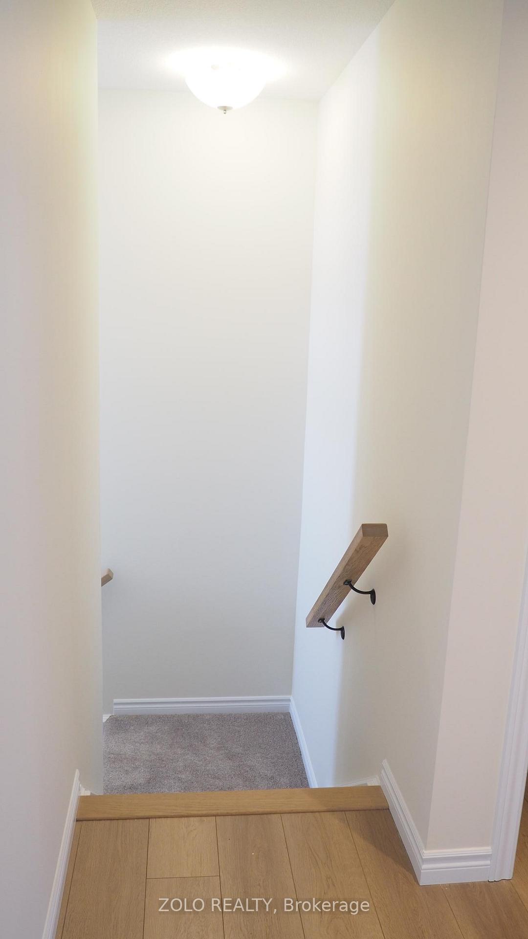 Photo 15 of 8 Riddell Drive, Stratford — HOMEH