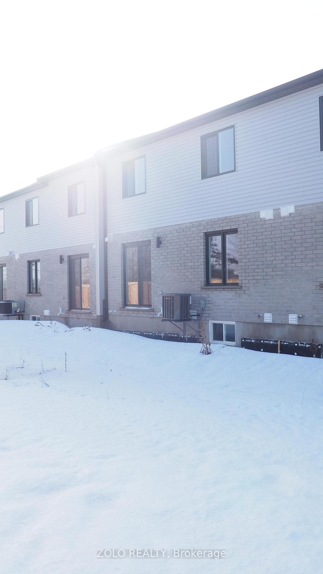 Photo 21 of 8 Riddell Drive, Stratford — HOMEH