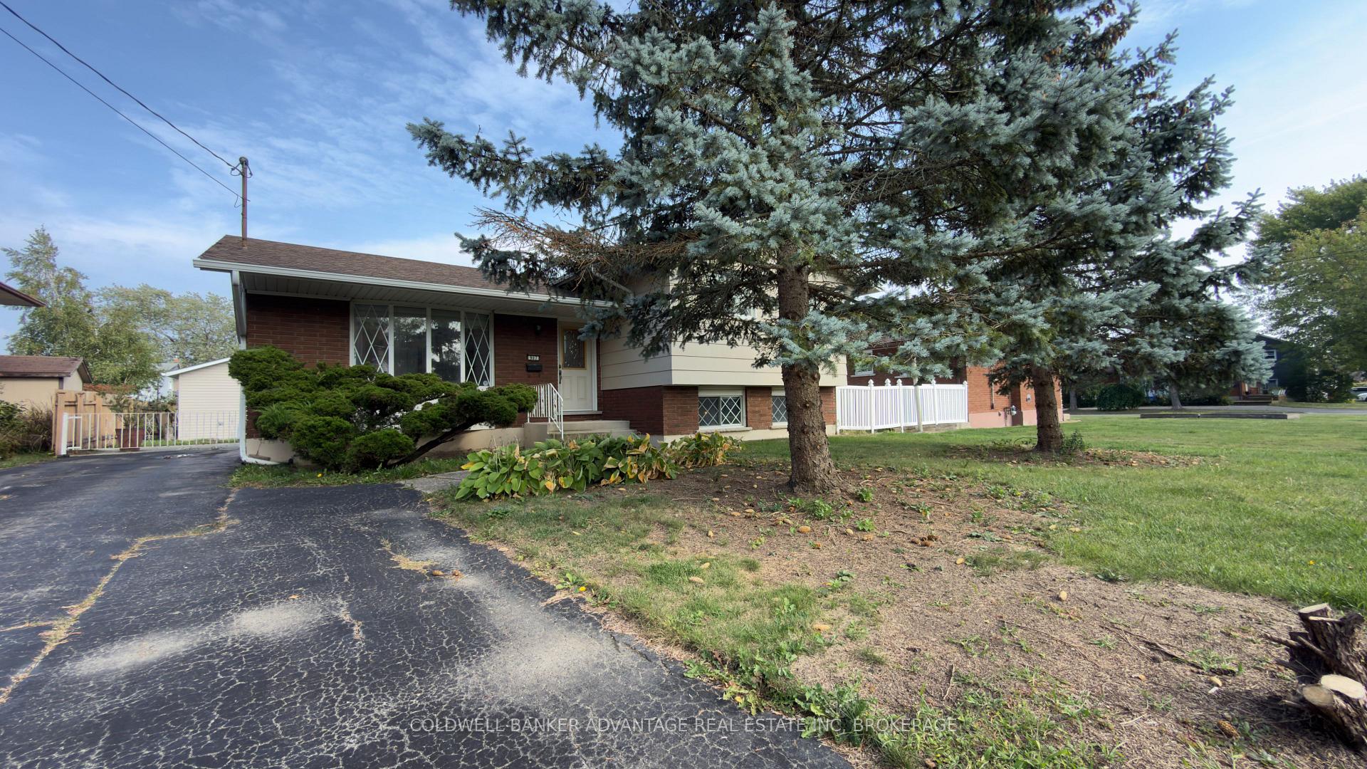 Photo 32 of 987 Steele Street, Port Colborne, Main Street — HOMEH