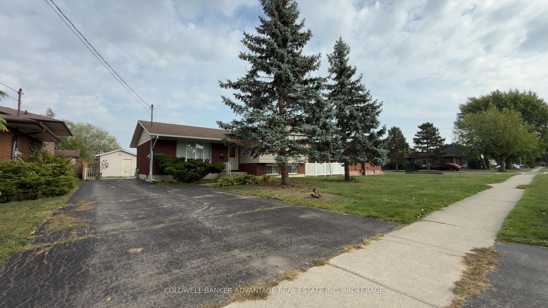 Photo 35 of 987 Steele Street, Port Colborne, Main Street — HOMEH