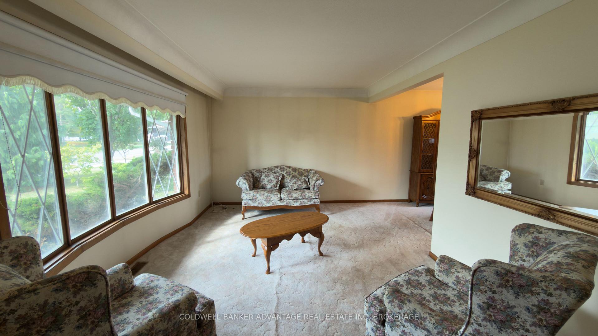 Photo 6 of 987 Steele Street, Port Colborne, Main Street — HOMEH