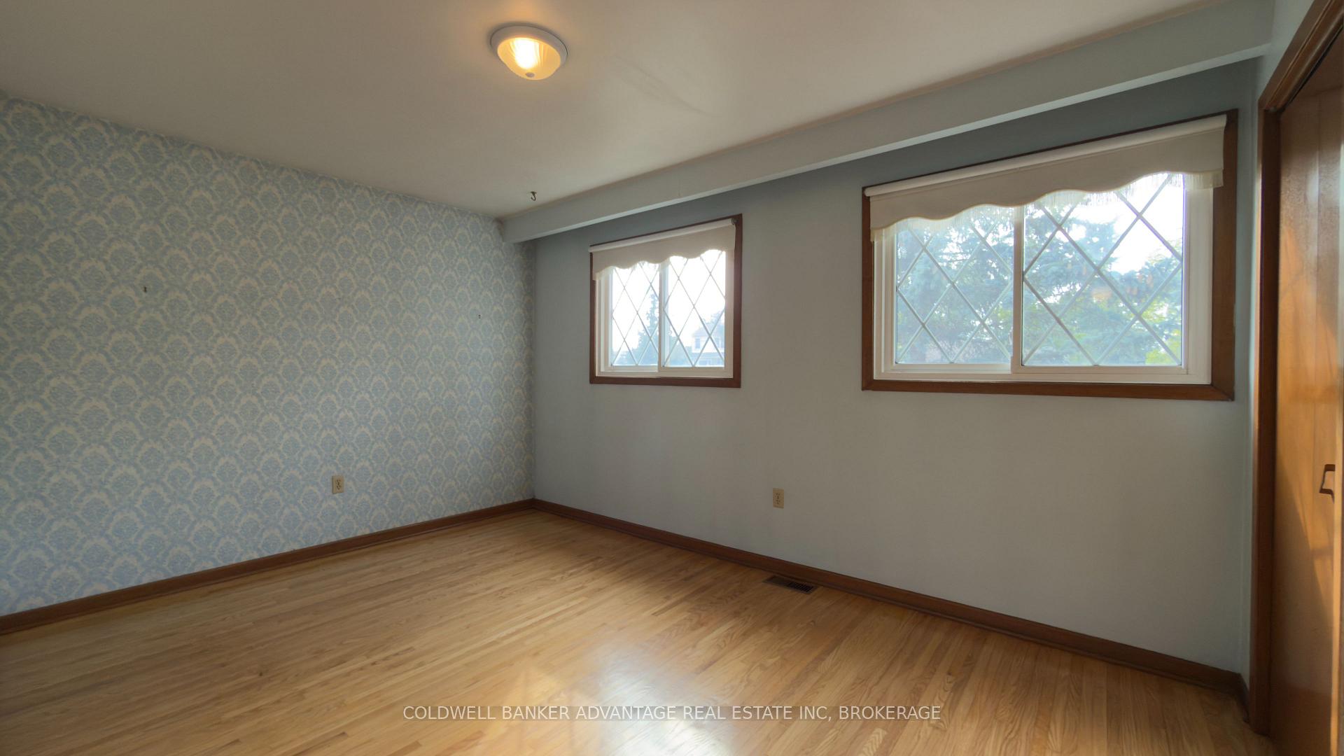Photo 11 of 987 Steele Street, Port Colborne, Main Street — HOMEH