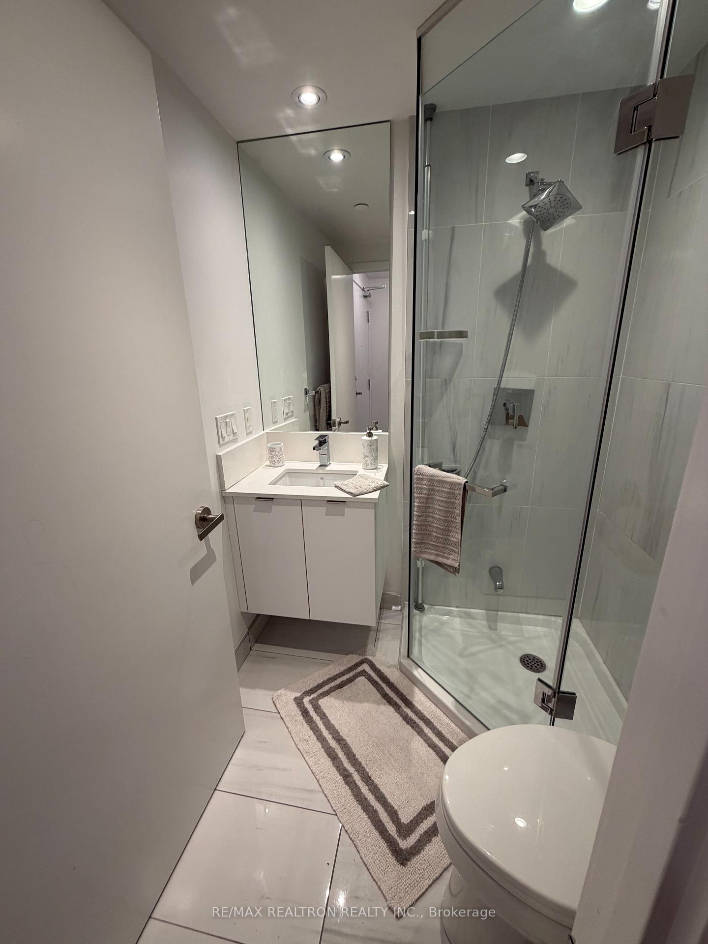 Photo 2 of Unit 714, 195 Redpath Avenue, Toronto, Mount Pleasant West — HOMEH