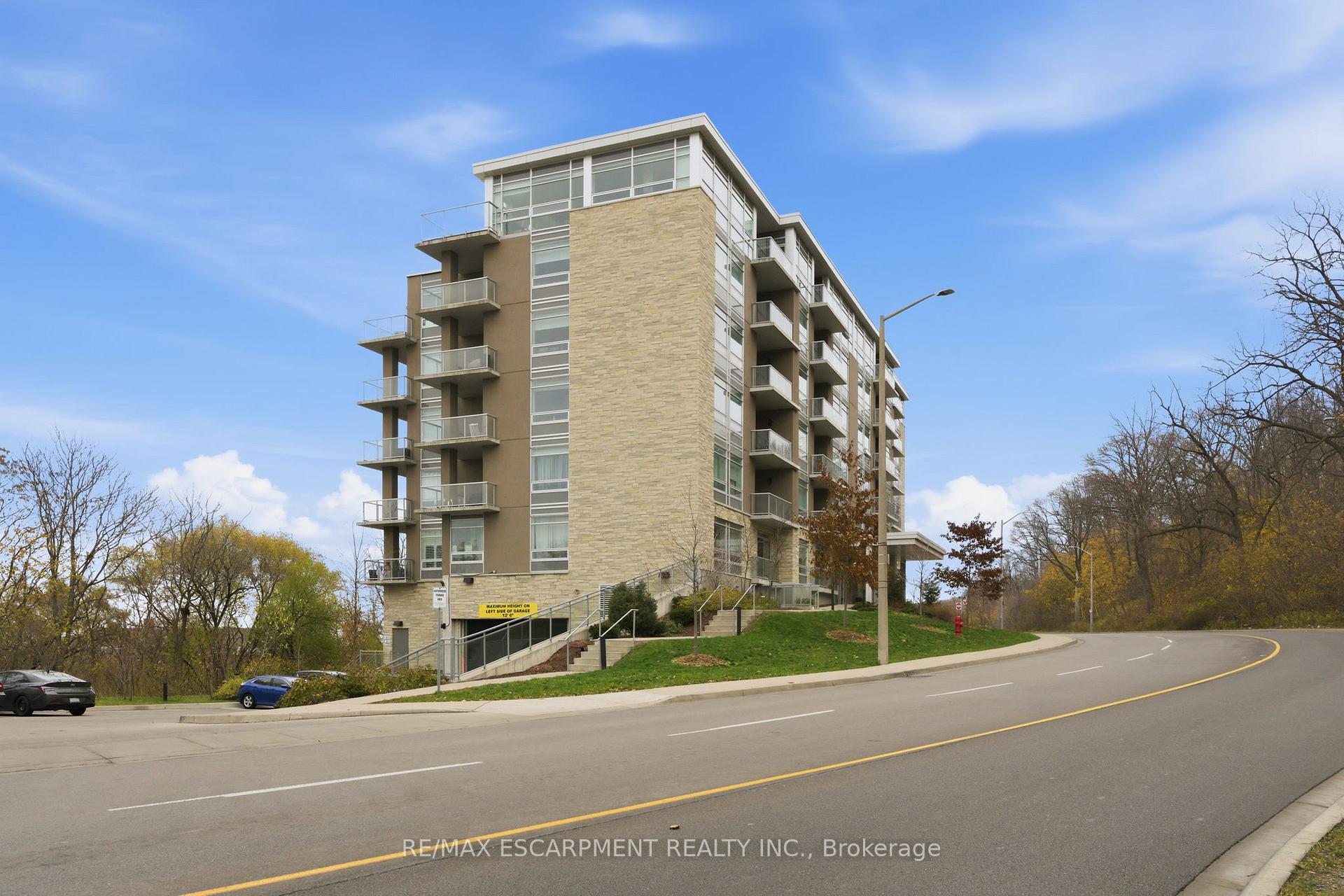 Photo 3 of Unit 308, 455 Charlton Avenue, Hamilton, Stinson — HOMEH