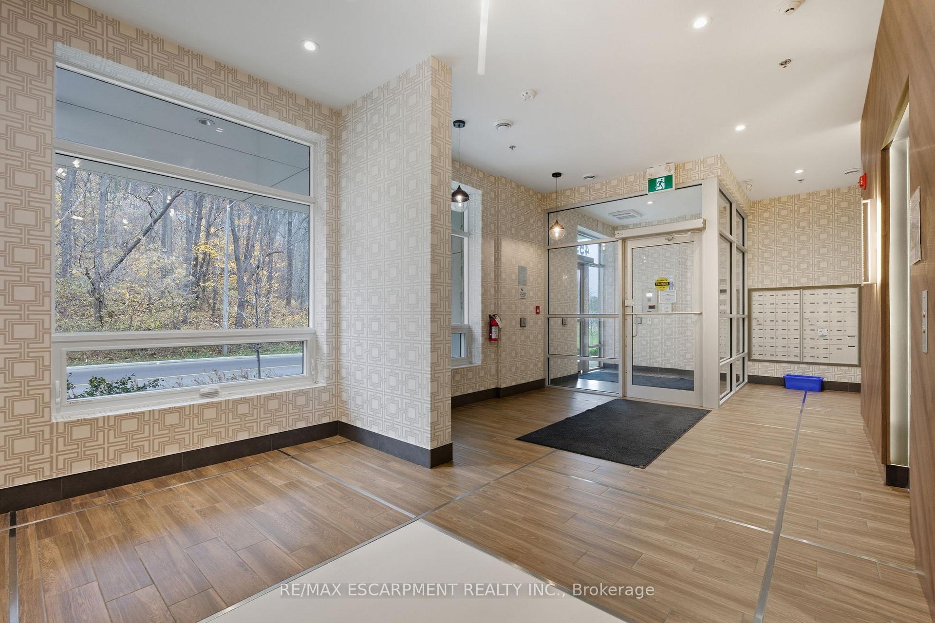 Photo 4 of Unit 308, 455 Charlton Avenue, Hamilton, Stinson — HOMEH