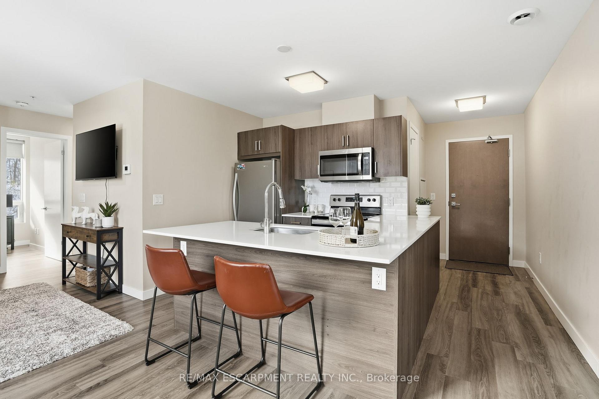 Photo 6 of Unit 308, 455 Charlton Avenue, Hamilton, Stinson — HOMEH