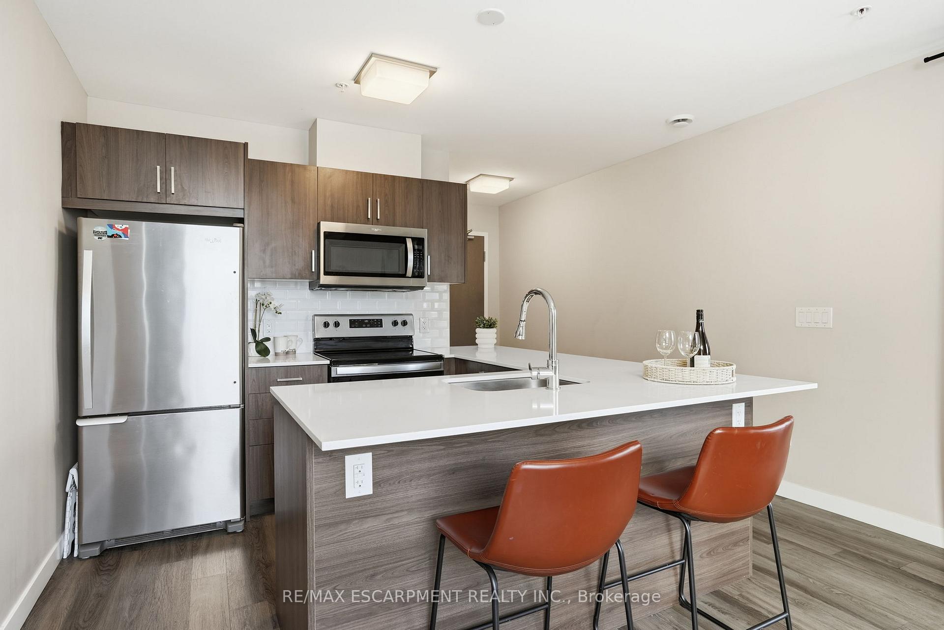 Photo 10 of Unit 308, 455 Charlton Avenue, Hamilton, Stinson — HOMEH