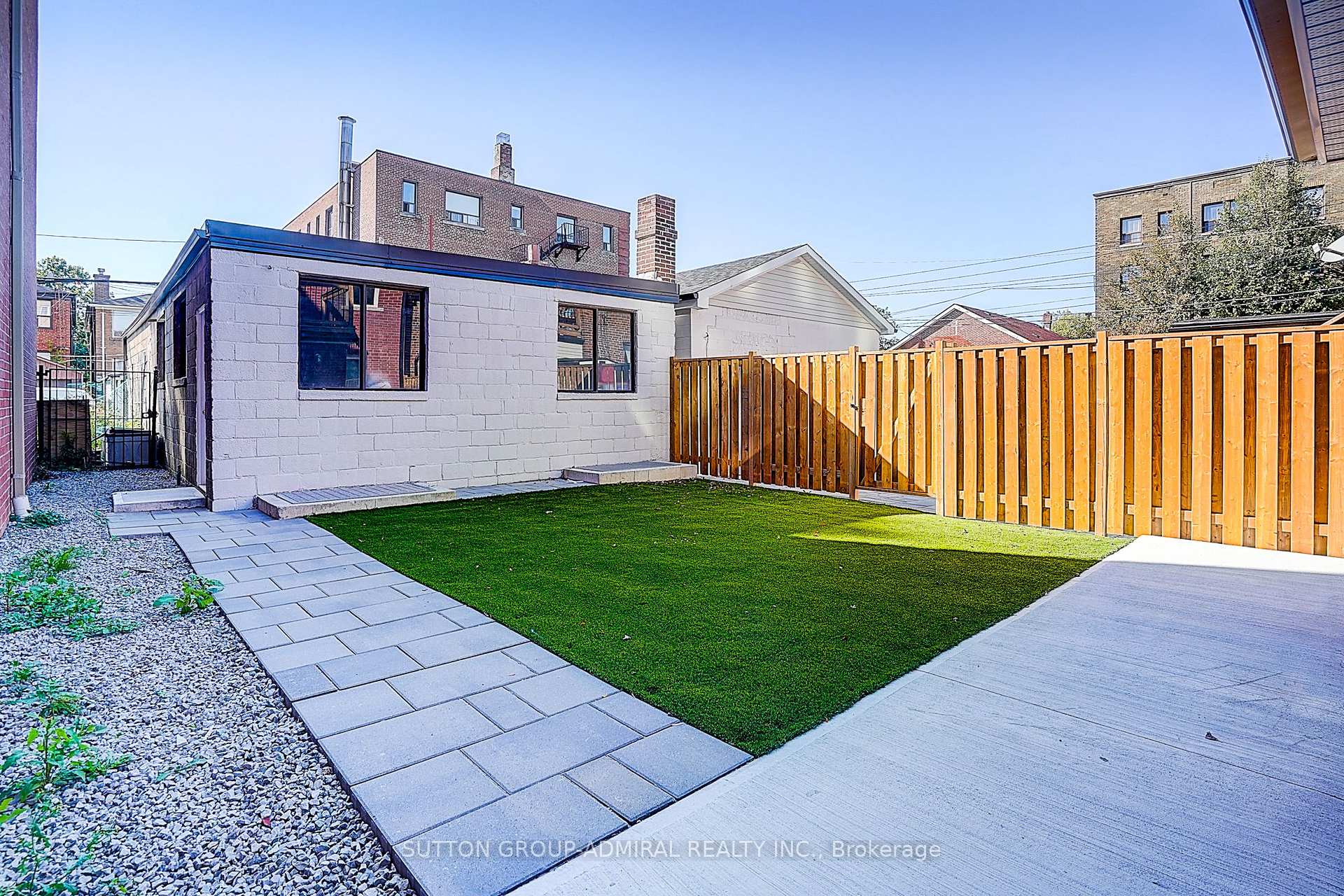 Photo 3 of Unit Main & Basement, 166 Vaughan Road, Toronto, Humewood-Cedarvale — HOMEH