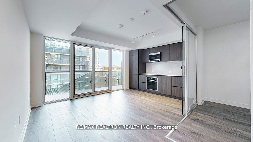 Photo 2 of Unit 510, 127 Broadway Avenue, Toronto, Mount Pleasant West — HOMEH