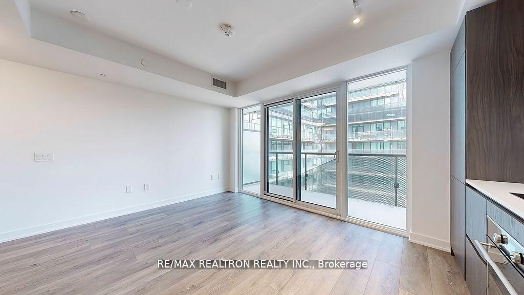Photo 6 of Unit 510, 127 Broadway Avenue, Toronto, Mount Pleasant West — HOMEH