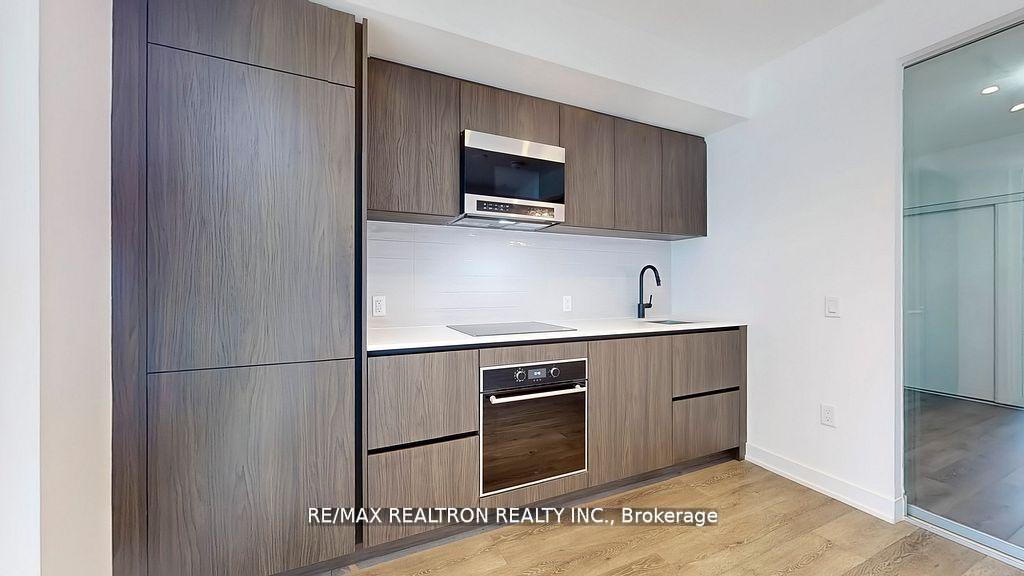 Photo 10 of Unit 510, 127 Broadway Avenue, Toronto, Mount Pleasant West — HOMEH