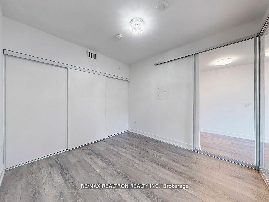 Photo 14 of Unit 510, 127 Broadway Avenue, Toronto, Mount Pleasant West — HOMEH