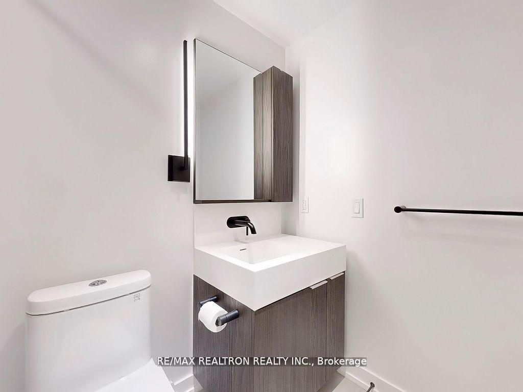 Photo 18 of Unit 510, 127 Broadway Avenue, Toronto, Mount Pleasant West — HOMEH